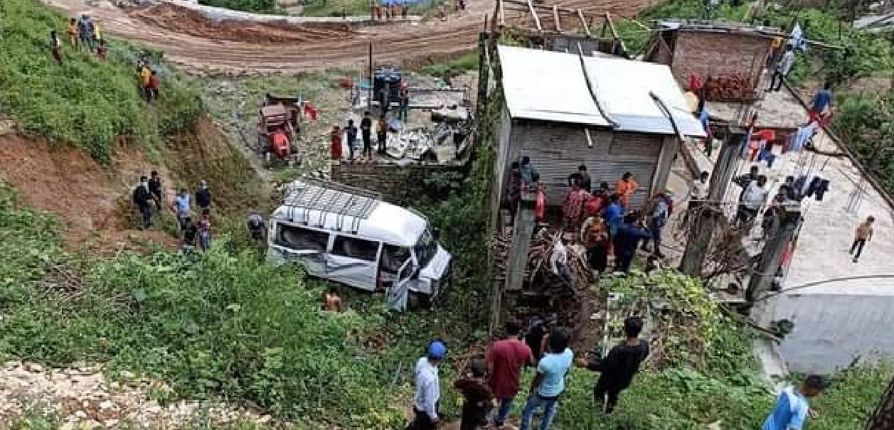 दैलेखमा हाइस दुर्घटना हुँदा चार जना घाइते 